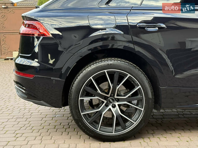 Ауді Q8 2019 у Рівному на Automoto.ua Чорний Ауді Q8, об'ємом двигуна 2.97 л та пробігом 179 тис. км за 53900 $, фото 33 на Automoto.ua