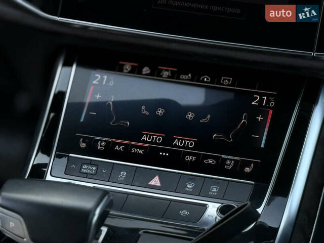 Черный Ауди Q8, объемом двигателя 3 л и пробегом 141 тыс. км за 43999 $, фото 56 на Automoto.ua