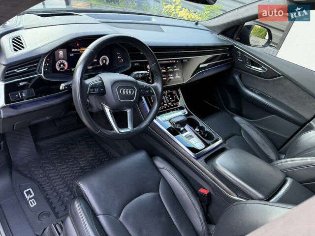 Черный Ауди Q8, объемом двигателя 3 л и пробегом 130 тыс. км за 62000 $, фото 9 на Automoto.ua