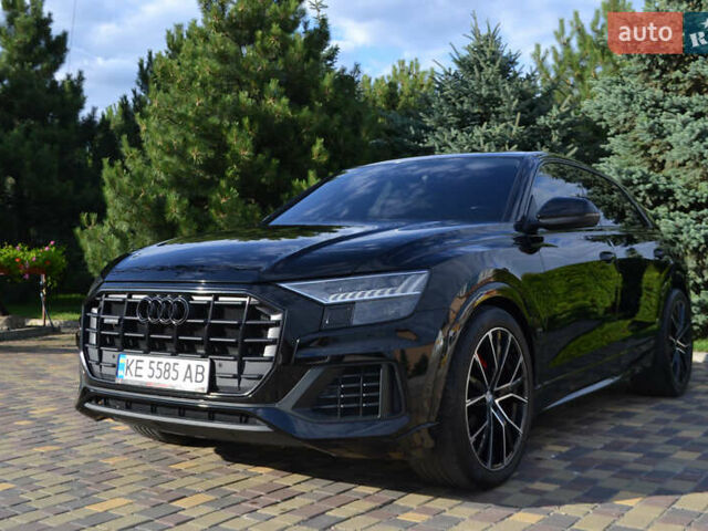 Чорний Ауді Q8, об'ємом двигуна 2.97 л та пробігом 105 тис. км за 62000 $, фото 1 на Automoto.ua