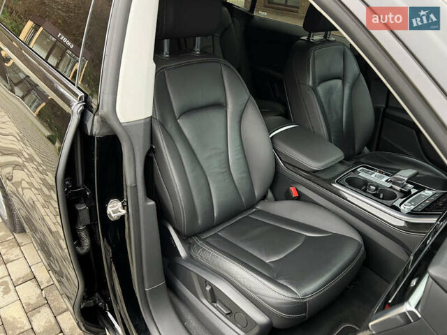 Черный Ауди Q8, объемом двигателя 3 л и пробегом 53 тыс. км за 48500 $, фото 49 на Automoto.ua