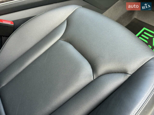 Чорний Ауді Q8, об'ємом двигуна 3 л та пробігом 137 тис. км за 57700 $, фото 41 на Automoto.ua