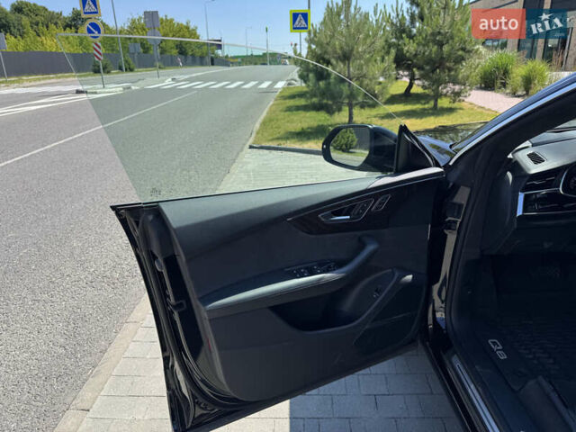 Черный Ауди Q8, объемом двигателя 3 л и пробегом 38 тыс. км за 59800 $, фото 5 на Automoto.ua