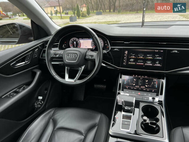 Черный Ауди Q8, объемом двигателя 3 л и пробегом 53 тыс. км за 48500 $, фото 40 на Automoto.ua