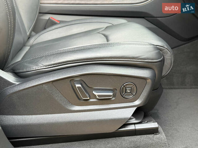 Ауді Q8 2019 у Рівному на Automoto.ua Чорний Ауді Q8, об'ємом двигуна 2.97 л та пробігом 179 тис. км за 53900 $, фото 77 на Automoto.ua