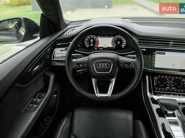 Черный Ауди Q8, объемом двигателя 3 л и пробегом 126 тыс. км за 49900 $, фото 82 на Automoto.ua