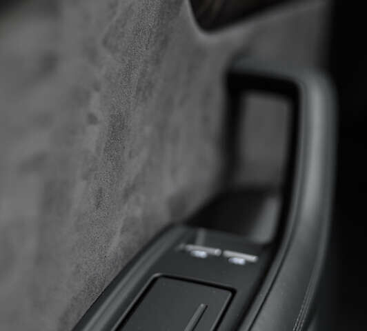 Черный Ауди Q8, объемом двигателя 3 л и пробегом 126 тыс. км за 49900 $, фото 36 на Automoto.ua