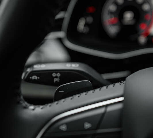 Черный Ауди Q8, объемом двигателя 3 л и пробегом 126 тыс. км за 49900 $, фото 73 на Automoto.ua