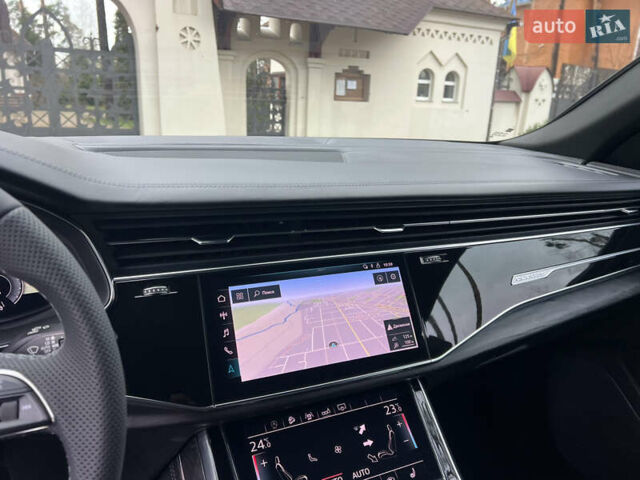 Черный Ауди Q8, объемом двигателя 3 л и пробегом 92 тыс. км за 63900 $, фото 84 на Automoto.ua