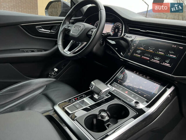 Черный Ауди Q8, объемом двигателя 3 л и пробегом 53 тыс. км за 48500 $, фото 52 на Automoto.ua