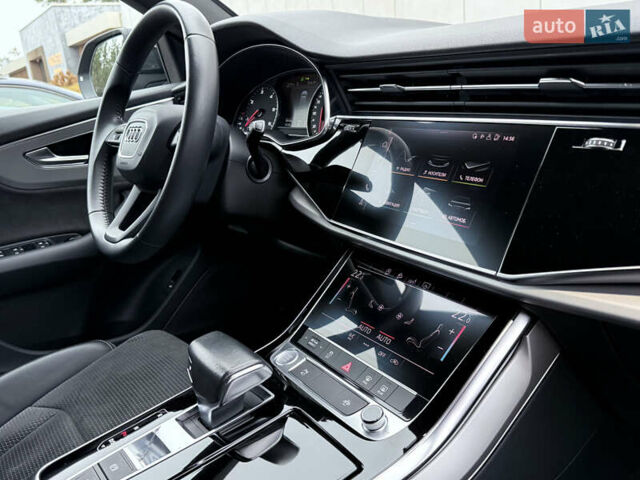 Черный Ауди Q8, объемом двигателя 2.97 л и пробегом 88 тыс. км за 51500 $, фото 49 на Automoto.ua