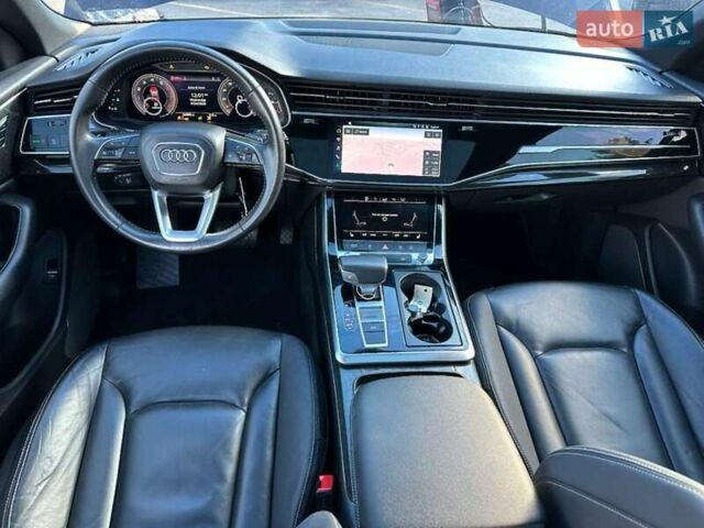 Чорний Ауді Q8, об'ємом двигуна 3 л та пробігом 104 тис. км за 19400 $, фото 4 на Automoto.ua