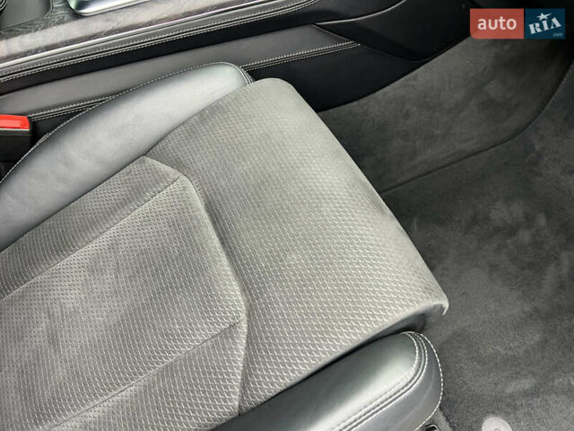 Черный Ауди Q8, объемом двигателя 3 л и пробегом 92 тыс. км за 63900 $, фото 127 на Automoto.ua