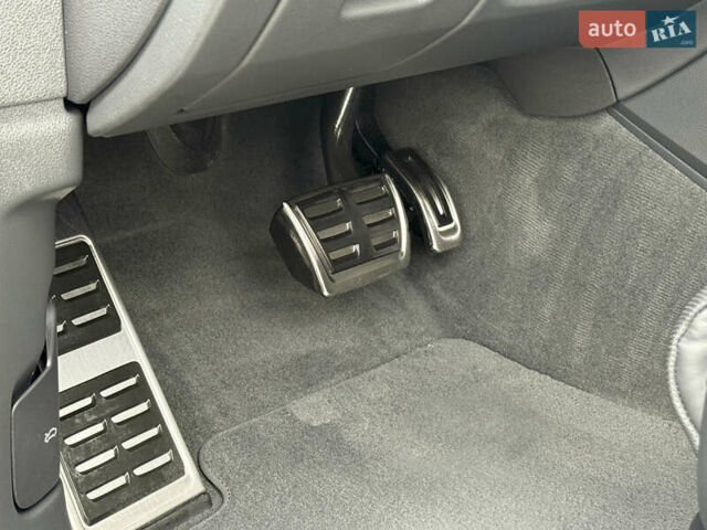 Ауді Q8 2019 у Рівному на Automoto.ua Чорний Ауді Q8, об'ємом двигуна 2.97 л та пробігом 179 тис. км за 53900 $, фото 98 на Automoto.ua