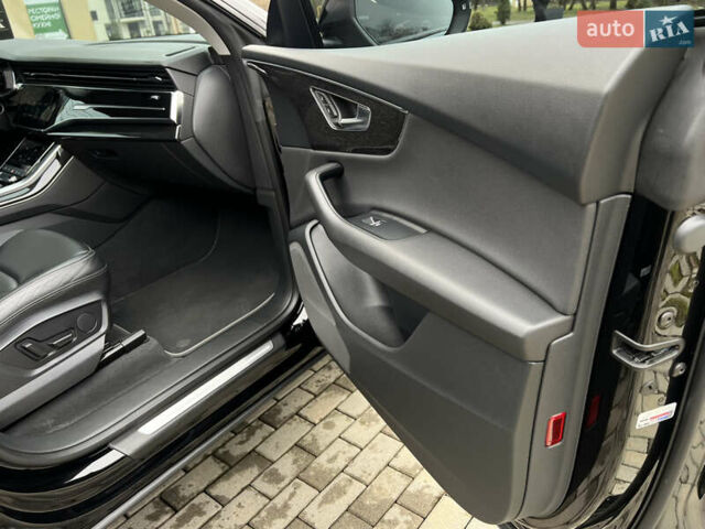 Черный Ауди Q8, объемом двигателя 3 л и пробегом 53 тыс. км за 48500 $, фото 54 на Automoto.ua