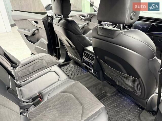 Ауді Q8 2019 у Києві на Automoto.ua Чорний Ауді Q8, об'ємом двигуна 3 л та пробігом 71 тис. км за 62500 $, фото 43 на Automoto.ua