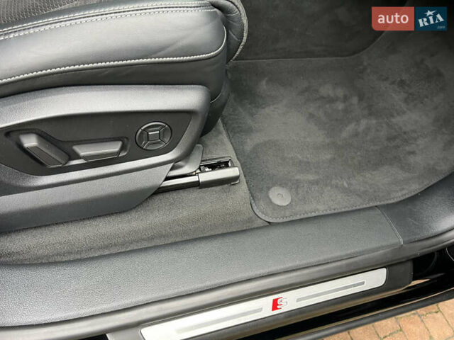 Черный Ауди Q8, объемом двигателя 3 л и пробегом 92 тыс. км за 63900 $, фото 131 на Automoto.ua