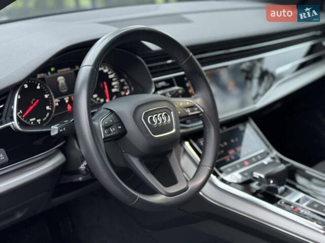 Чорний Ауді Q8, об'ємом двигуна 2.97 л та пробігом 88 тис. км за 52500 $, фото 29 на Automoto.ua