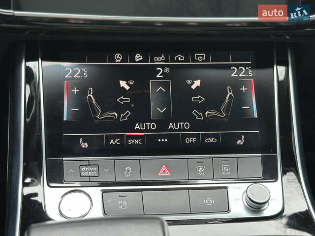 Чорний Ауді Q8, об'ємом двигуна 3 л та пробігом 115 тис. км за 43700 $, фото 22 на Automoto.ua