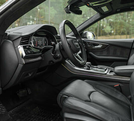 Черный Ауди Q8, объемом двигателя 3 л и пробегом 126 тыс. км за 49900 $, фото 55 на Automoto.ua