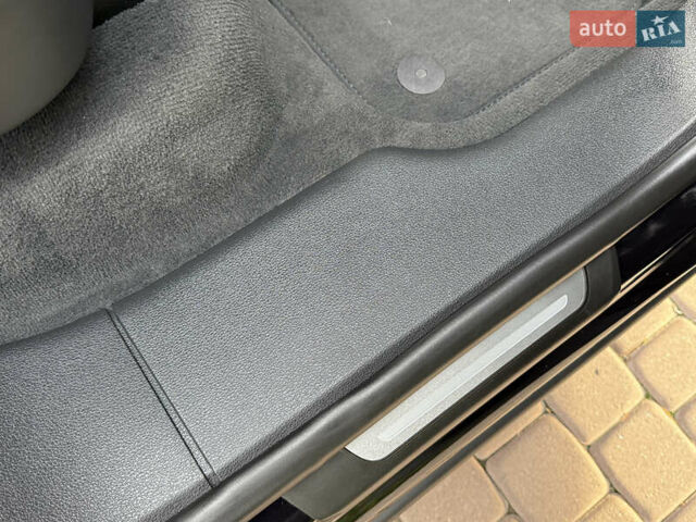 Ауді Q8 2019 у Рівному на Automoto.ua Чорний Ауді Q8, об'ємом двигуна 2.97 л та пробігом 179 тис. км за 53900 $, фото 84 на Automoto.ua