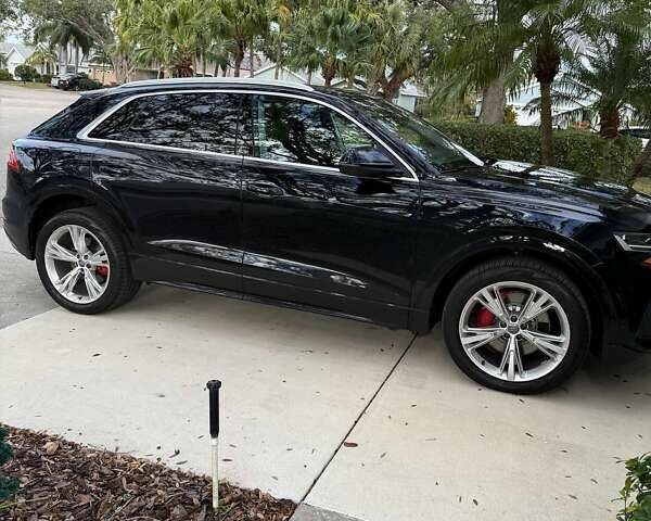 Черный Ауди Q8, объемом двигателя 3 л и пробегом 159 тыс. км за 50000 $, фото 1 на Automoto.ua