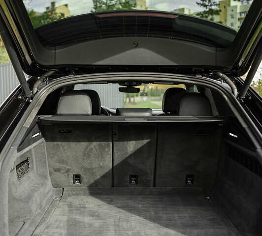 Черный Ауди Q8, объемом двигателя 3 л и пробегом 126 тыс. км за 49900 $, фото 87 на Automoto.ua