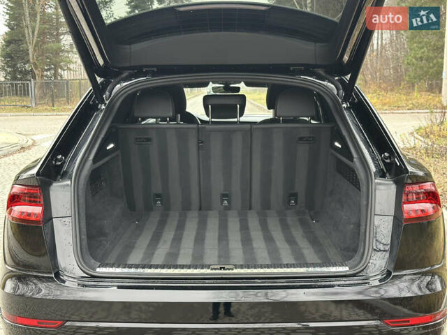 Чорний Ауді Q8, об'ємом двигуна 3 л та пробігом 115 тис. км за 43700 $, фото 42 на Automoto.ua