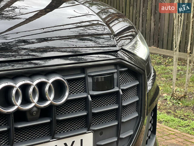 Черный Ауди Q8, объемом двигателя 3 л и пробегом 92 тыс. км за 63900 $, фото 11 на Automoto.ua