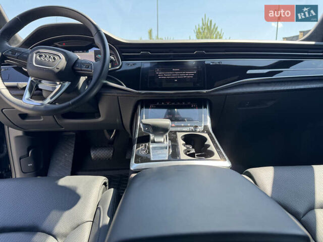Черный Ауди Q8, объемом двигателя 3 л и пробегом 38 тыс. км за 59800 $, фото 10 на Automoto.ua