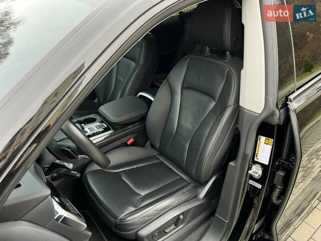 Черный Ауди Q8, объемом двигателя 3 л и пробегом 53 тыс. км за 48500 $, фото 24 на Automoto.ua