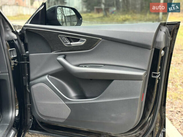 Чорний Ауді Q8, об'ємом двигуна 3 л та пробігом 115 тис. км за 43700 $, фото 34 на Automoto.ua
