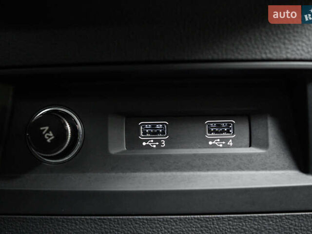 Черный Ауди Q8, объемом двигателя 3 л и пробегом 126 тыс. км за 49900 $, фото 92 на Automoto.ua