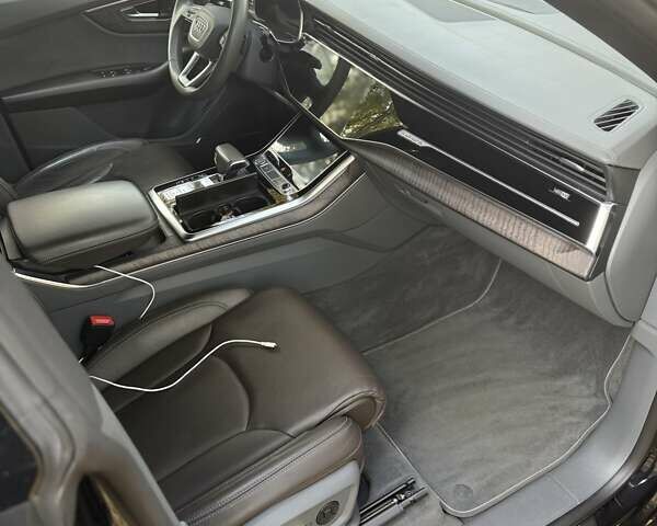 Ауди Q8 2019 в Днепре (Днепропетровске) на Automoto.ua Черный Ауди Q8, объемом двигателя 3 л и пробегом 144 тыс. км за 53000 $, фото 7 на Automoto.ua