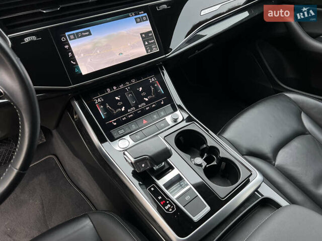 Черный Ауди Q8, объемом двигателя 3 л и пробегом 53 тыс. км за 48500 $, фото 30 на Automoto.ua