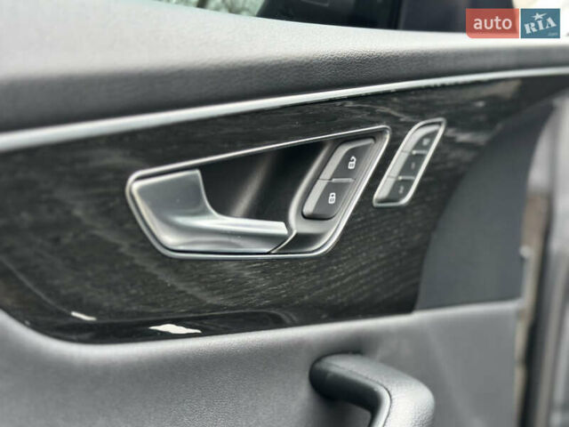 Чорний Ауді Q8, об'ємом двигуна 3 л та пробігом 115 тис. км за 43700 $, фото 20 на Automoto.ua
