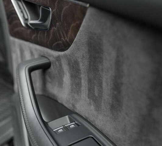 Черный Ауди Q8, объемом двигателя 3 л и пробегом 126 тыс. км за 49900 $, фото 93 на Automoto.ua