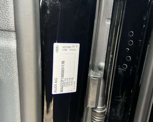 Черный Ауди Q8, объемом двигателя 3 л и пробегом 92 тыс. км за 63900 $, фото 137 на Automoto.ua