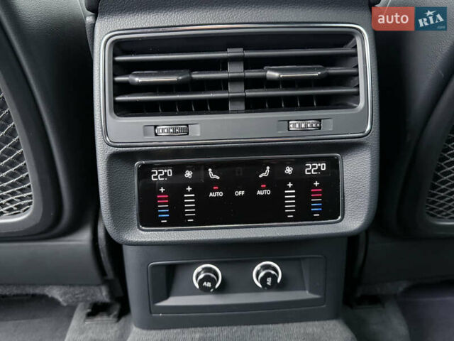 Черный Ауди Q8, объемом двигателя 2.97 л и пробегом 88 тыс. км за 51500 $, фото 39 на Automoto.ua