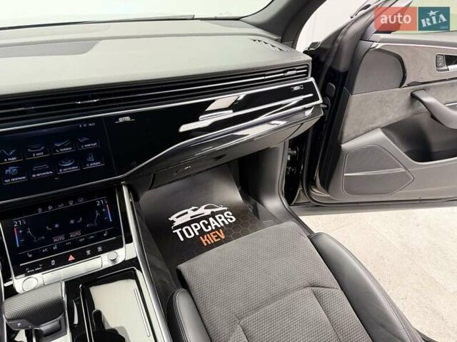 Ауді Q8 2019 у Києві на Automoto.ua Чорний Ауді Q8, об'ємом двигуна 3 л та пробігом 71 тис. км за 62500 $, фото 61 на Automoto.ua