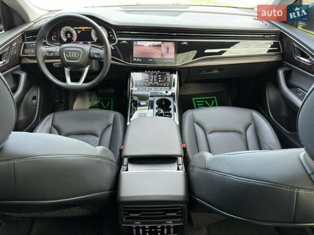Чорний Ауді Q8, об'ємом двигуна 3 л та пробігом 137 тис. км за 57700 $, фото 17 на Automoto.ua