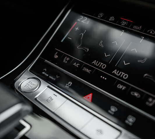 Черный Ауди Q8, объемом двигателя 3 л и пробегом 126 тыс. км за 49900 $, фото 50 на Automoto.ua