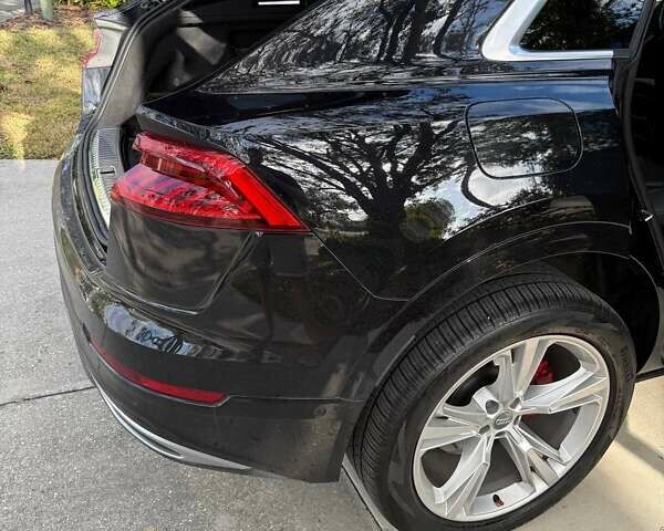 Черный Ауди Q8, объемом двигателя 3 л и пробегом 159 тыс. км за 50000 $, фото 15 на Automoto.ua