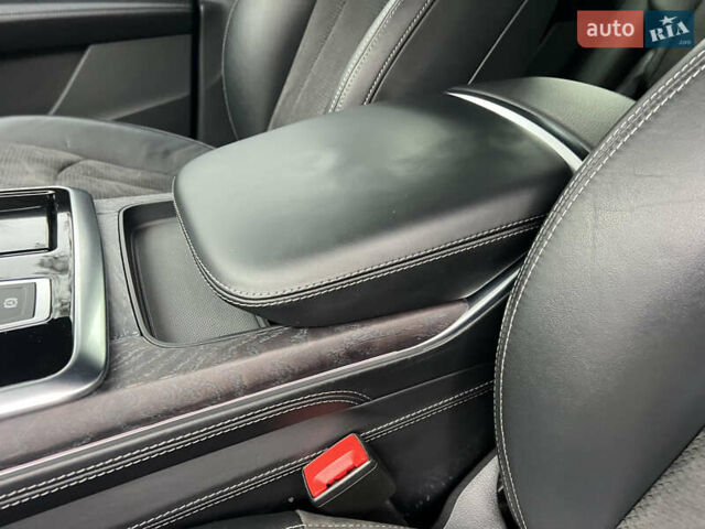 Черный Ауди Q8, объемом двигателя 3 л и пробегом 92 тыс. км за 63900 $, фото 99 на Automoto.ua