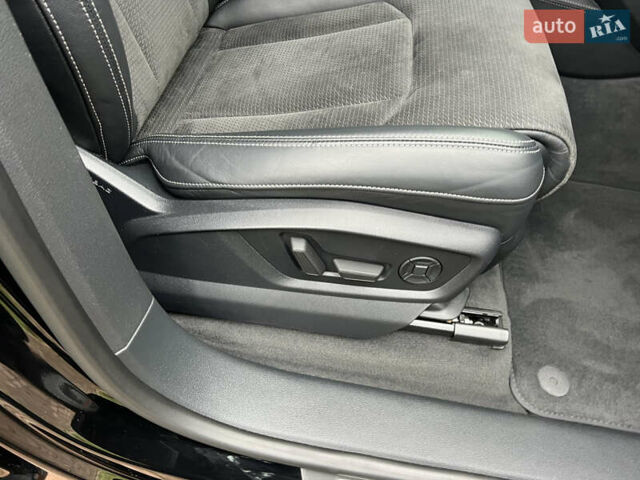 Черный Ауди Q8, объемом двигателя 3 л и пробегом 92 тыс. км за 63900 $, фото 130 на Automoto.ua