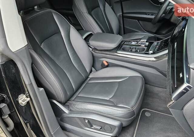 Черный Ауди Q8, объемом двигателя 3 л и пробегом 51 тыс. км за 49999 $, фото 20 на Automoto.ua