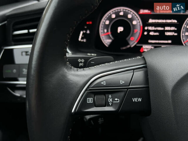 Черный Ауди Q8, объемом двигателя 3 л и пробегом 53 тыс. км за 48500 $, фото 59 на Automoto.ua