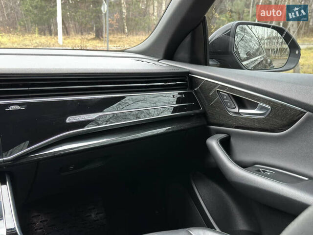 Чорний Ауді Q8, об'ємом двигуна 3 л та пробігом 115 тис. км за 43700 $, фото 33 на Automoto.ua