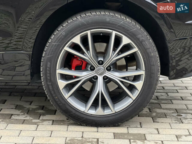 Черный Ауди Q8, объемом двигателя 3 л и пробегом 53 тыс. км за 48500 $, фото 17 на Automoto.ua