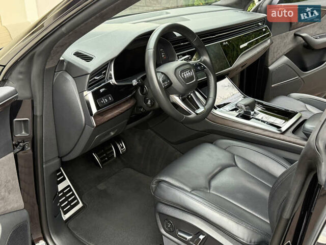 Ауді Q8 2019 у Рівному на Automoto.ua Чорний Ауді Q8, об'ємом двигуна 2.97 л та пробігом 179 тис. км за 53900 $, фото 97 на Automoto.ua